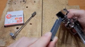 Как зарядить строительный, мебельный степлер