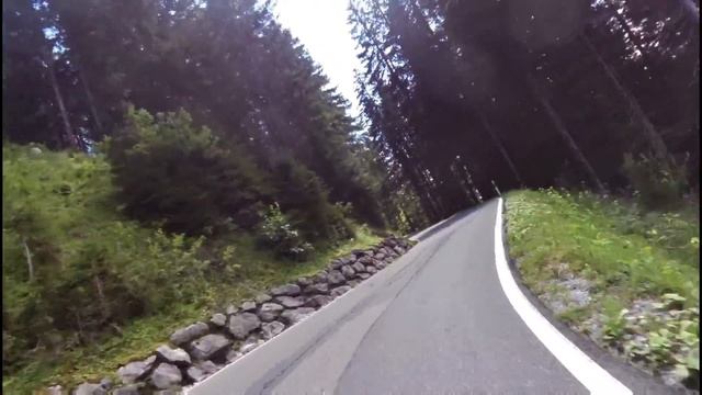 Jaunpass van Littisbach naar pashoogte naar Reidenbach Honda Varadero XL 1000 (2015) смотреть онлайн