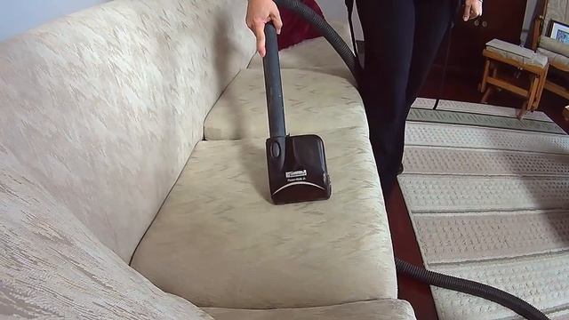 How Do I Steam Clean Furniture? : Home Cleaning смотреть онлайн