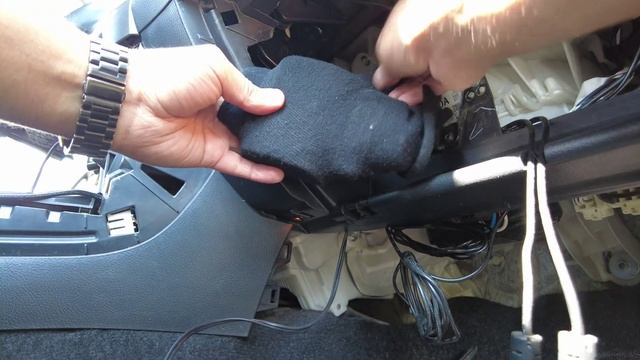 Установка ТЕЛЕВИЗОРА в салон АВТОМОБИЛЯ ТОЙОТА РАВ 4 (III). смотреть онлайн