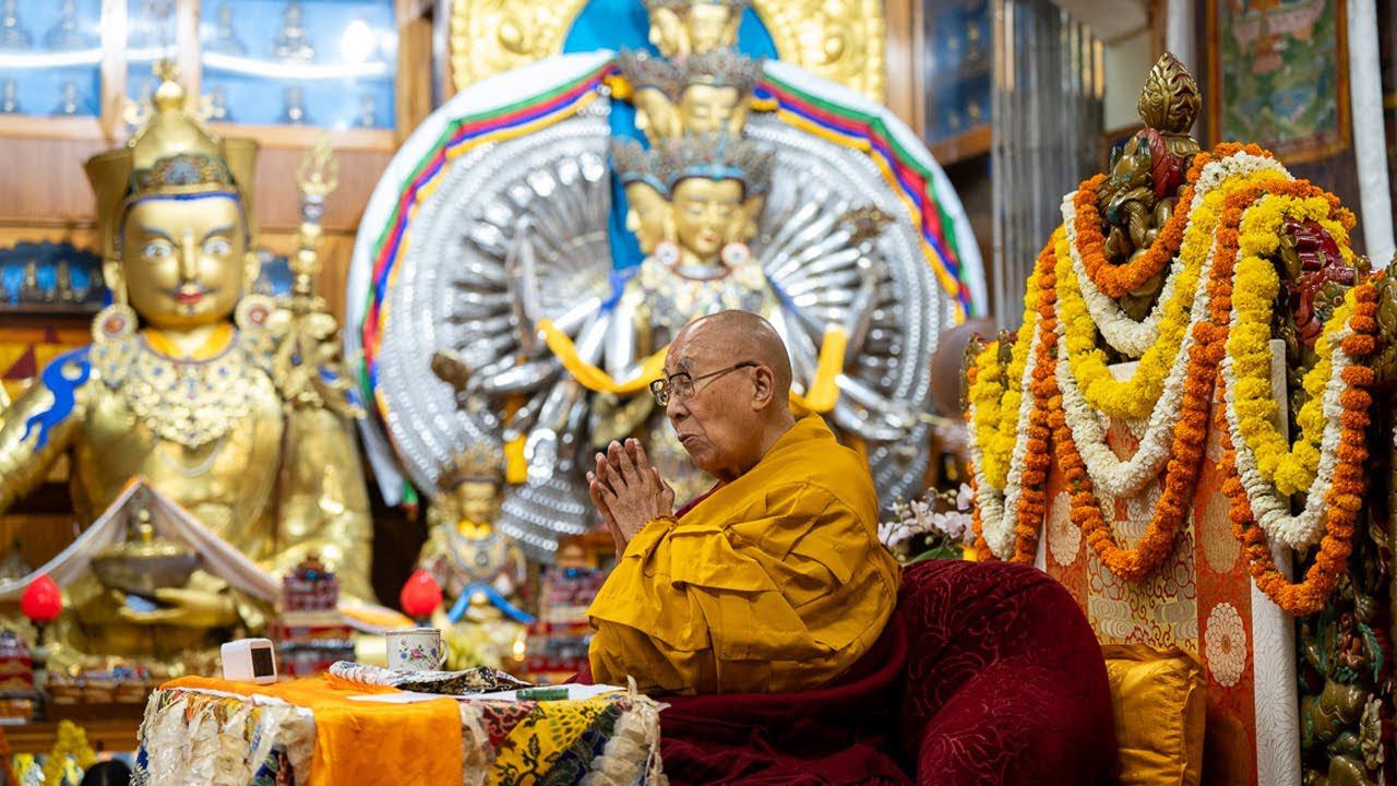 Церемония подношения молебна о долгой жизни смотреть онлайн