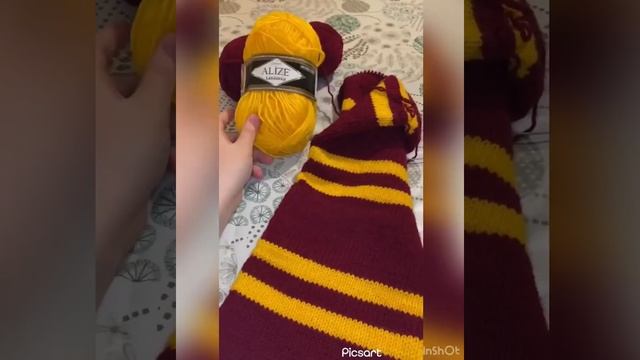 Шарф Гарри Поттера ? #вяжемвместе #вязаниеспицами #пряжа #alize #гаррипоттер #шарфспицами