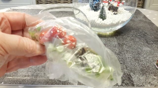 ? ЗИМНЯЯ СКАЗКА В ПРОЗРАЧНЫХ ВАЗАХ...? смотреть онлайн