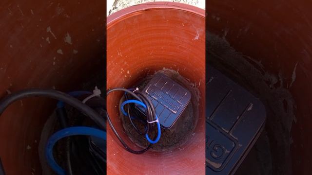 24 марта 2022г. г.Калининград , снт "Искра". Монтаж насосного оборудования. смотреть онлайн