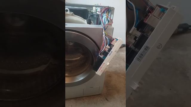 Ремонт стиральной машинки самсунг выходит ошибка LE смотреть онлайн