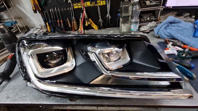 Volkswagen Touareg FL DLA. Замена штатных ксеноновых линз на лазерные BI-LED Aozoom Laser Gen5