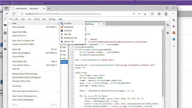 06 Capturando fotogramas de un video y entrenando el modelo de reconocimiento de rostros con OpenCV смотреть онлайн