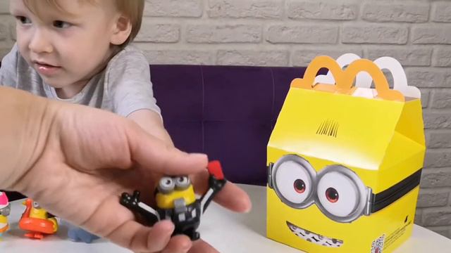 Новые МИНЬОНЫ в Хеппи Мил! Охота на золотого миньона! смотреть онлайн
