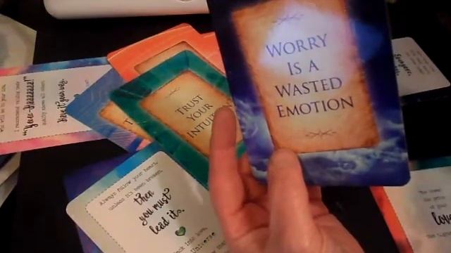 BONUS AQUARIUS ORACLE READING APRIL 2018 "TRUST YOUR INTUITIONS" смотреть онлайн