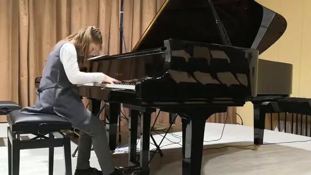 Эдвард Григ, "Ариетта", исполняет Окладникова Мария, фортепиано. смотреть онлайн