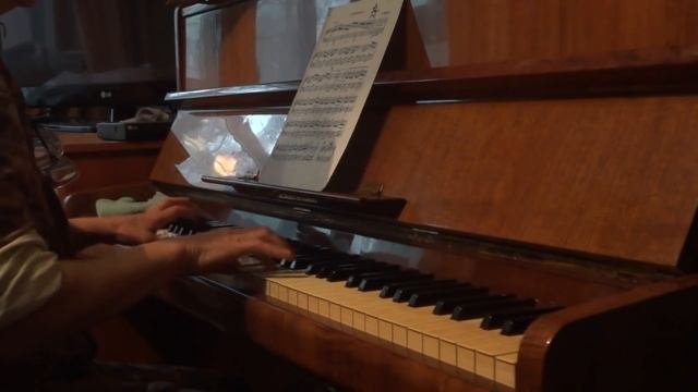 М. Шмитц. Микки-Маус playing the piano смотреть онлайн