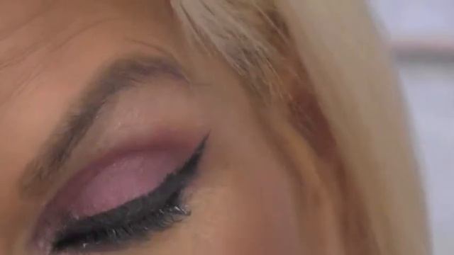 HOT Pink" Pussy Cat Eyes & Bombshell Beauty Lips Giveaway смотреть онлайн
