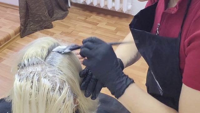 Блонд.Тотал блонд. Обесцвечивание+ тонирование волос. смотреть онлайн