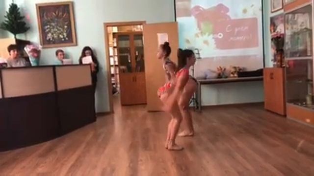 "Моя мама лучше всех" - гимнастический номер смотреть онлайн