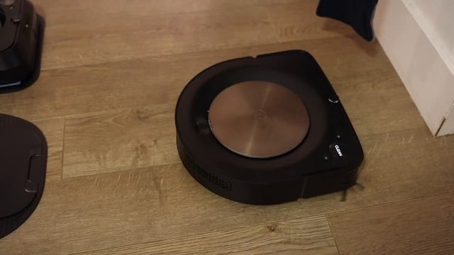 IRobot Roomba s9+ Robot Vacuum & Braava jet m6 Robot Mop Bundle Unboxing and Overview by my kids! смотреть онлайн