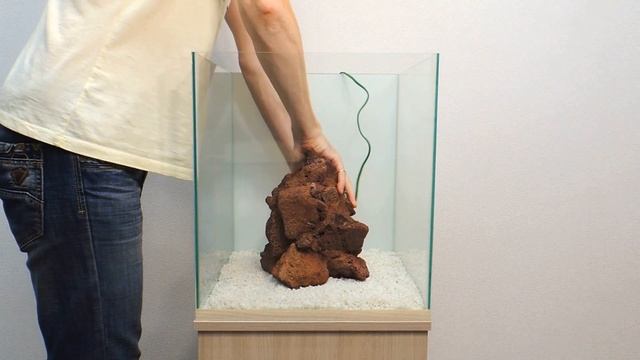 Заселили радужного краба в новый аквариум. Что-то пошло не так! смотреть онлайн