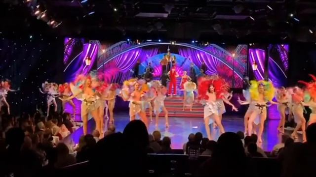 THE LIDO CABARET IN PARIS.The secret is revealed ! КАБАРЕ ЛИДО в Париже! смотреть онлайн