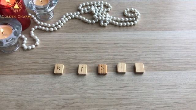 ЧЕМ ВЫ ПРИТЯГИВАЕТЕ ЛЮДЕЙ?/ОНЛАЙН ГАДАНИЕ РУНЫ/ Школа Таро Golden Charm смотреть онлайн