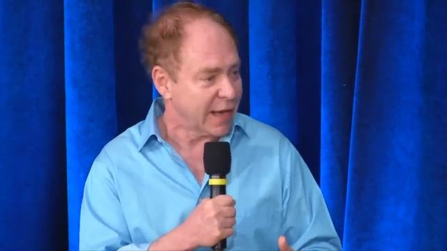 Teller explains why he remains silent on stage смотреть онлайн