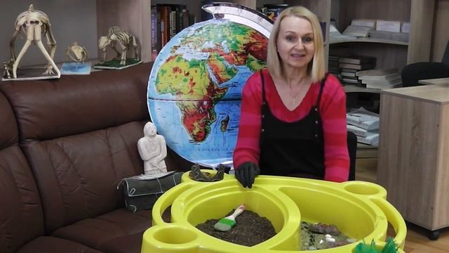 Игра на развитие мелкой моторики рук «Мы - археологи» смотреть онлайн