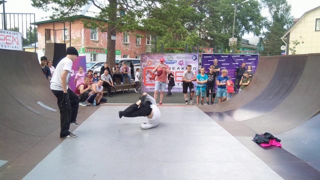 Брейкинг соло (Profi) - Финал 1 -  