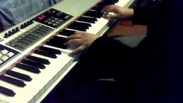 molestando un rato en el teclado смотреть онлайн