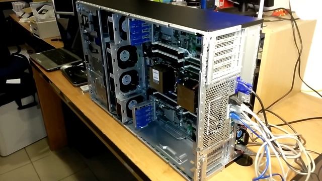 HP ProLiant ML350p gen8 смотреть онлайн