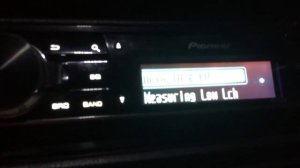 Настройка Pioneer 80 , срезы частот и звуковые задержки с помощью микрофона .