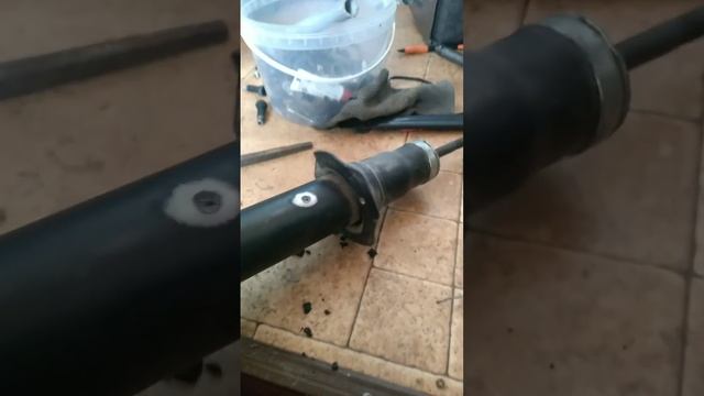 востоновление амортизатора#ремонтстойки# стоит ли ремонтировать амортизатор.. смотреть онлайн