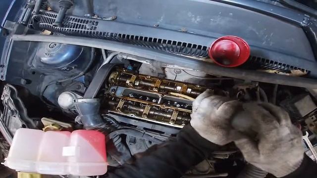Масло из двигателя течет ручьем - Ford Fusion смотреть онлайн