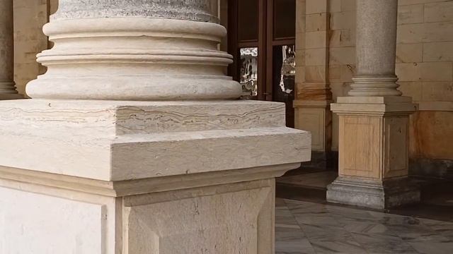 Mlýnská a Tržni Kolonada v Karlovych Varech dnes! Колоннады! Карловы Вары сегодня 11.10.22 смотреть онлайн