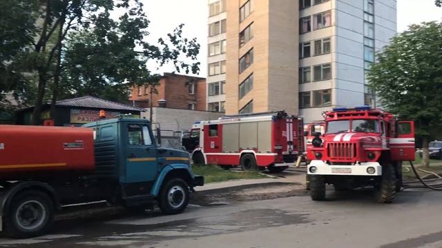 Пожар на фабрике Шарм Смоленск смотреть онлайн