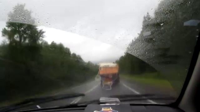 Чистка лобового стекла автомобиля. смотреть онлайн