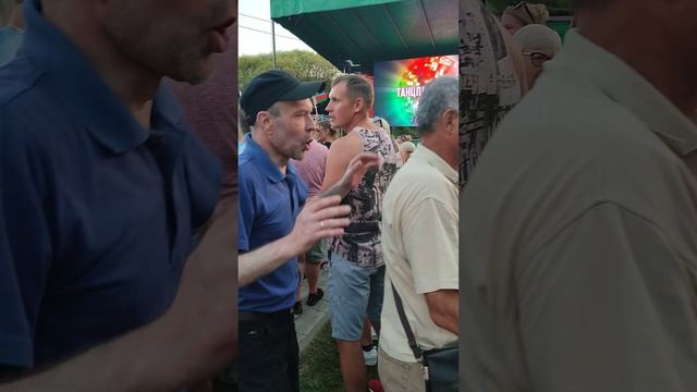 Танцуем "Ламбаду"... на Сельмашевском озере...3.07.2023года. смотреть онлайн