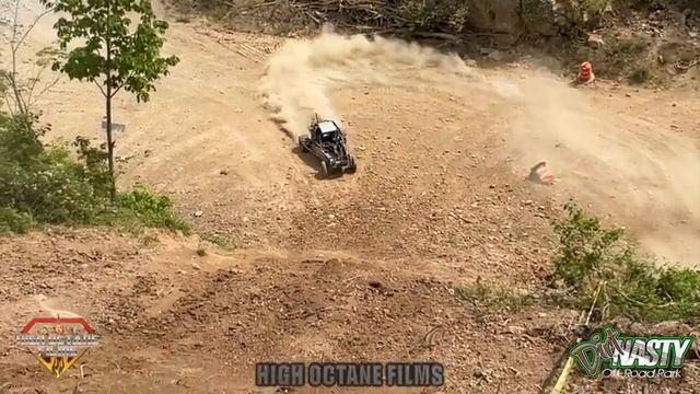 DIRT NASTY HILLTOP MADNESS RAIL BUGGY ACTION RACE AND BOUNTY HILLS смотреть онлайн