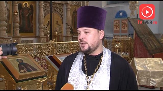 ЖИТЕЛИ ТВЕРИ НАЧАЛИ ЗАПАСАТЬСЯ СВЯТОЙ ВОДОЙ. 2018-01-18 смотреть онлайн