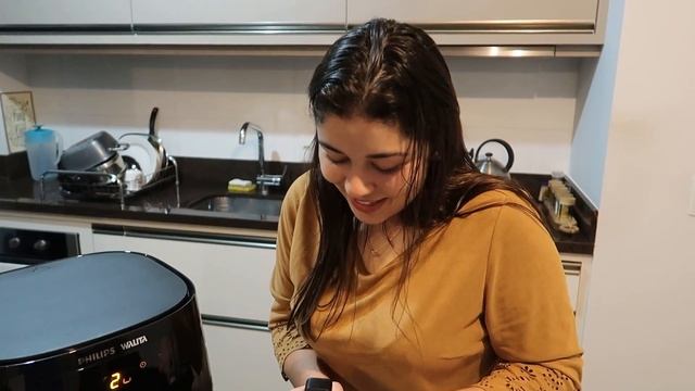 Compramos uma Airfryer nova! Airfryer High Connect Philips Walita - Polishop смотреть онлайн
