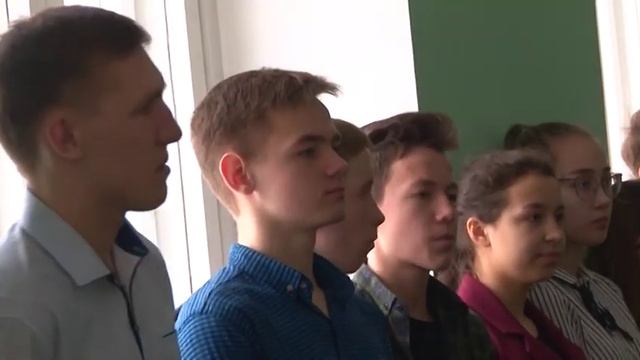 В гимназии номер 8 организована выставка работ учеников Можгинской детской художественной школы смотреть онлайн