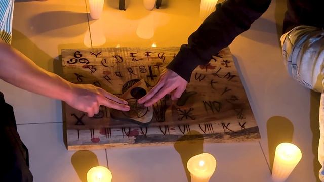 JUGAMOS A LA OUIJA A LAS 3:00 AM *nunca lo hagas* смотреть онлайн