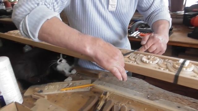 Wood carving. Резьба по дереву.Карниз для штор. Цветы сажаем на поляну смотреть онлайн