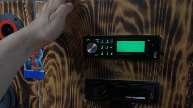 Обзор на магнитолу Урал(URAL) RU/MP3-219SA смотреть онлайн