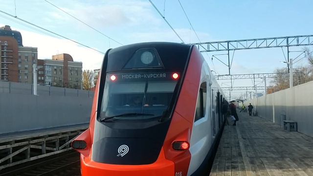 ЭГ2ТВ-015 и ЭГ2ТВ-016 Иволга ЦППК Перекраска МЦД На станции Сетунь смотреть онлайн