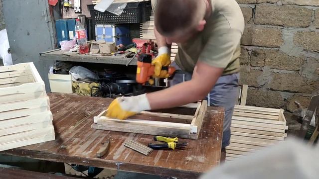 Натяжка проволоки на рамки смотреть онлайн