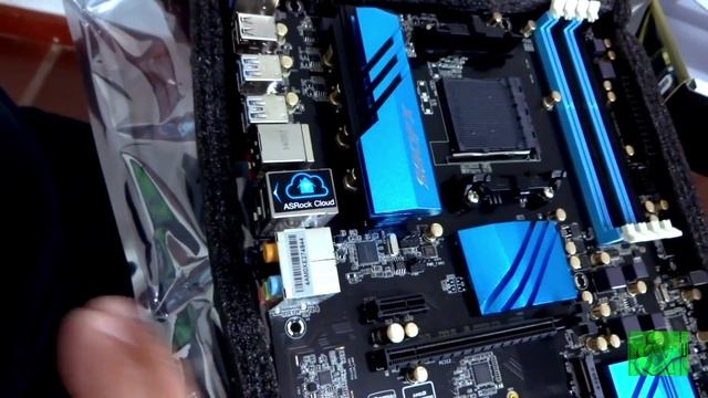 Asrock 990FX Extreme6 AM3+ with support for 220W CPUs смотреть онлайн