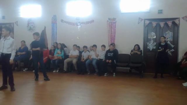 Сценка сестры на новый год смотреть онлайн