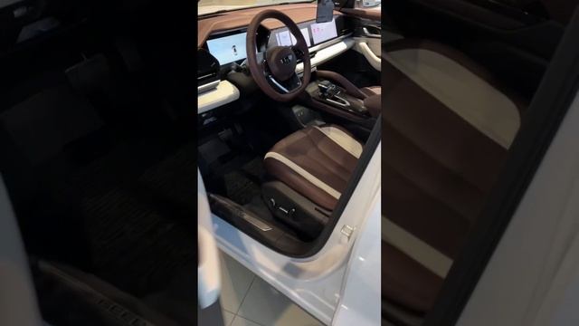 Сколько стоит новый Geely Monjaro в автосалоне смотреть онлайн