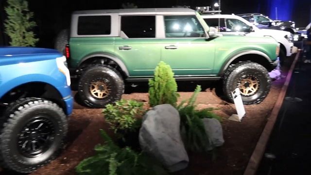 2022 LA Auto Show смотреть онлайн