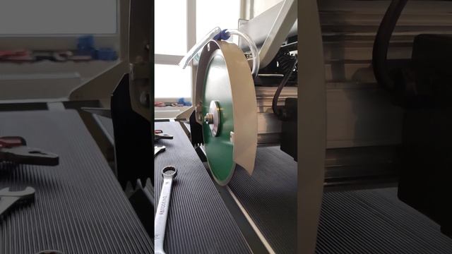 первый запуск электрического плиткореза Helmut 230h - первые проблемы смотреть онлайн