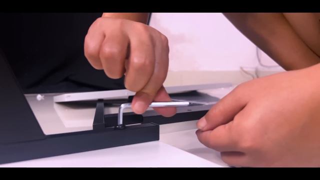 My NEW L-Shaped Gaming Desk by White Mulberry | Unboxing & Setup | Sooneeta Vlogs смотреть онлайн