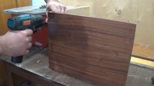 ИЗГОТОВЛЕНИЕ УЛЬЯ ИЗ ДСП. Как сделать улей? Временный улей на пасеке. Бюджетная пасека.